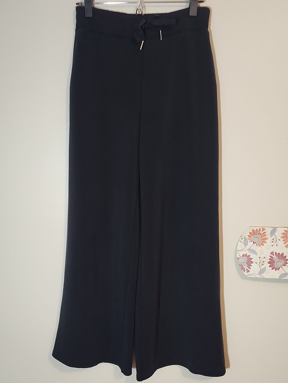 SPANX Black Wide-Leg Pull-On Knit Pants M